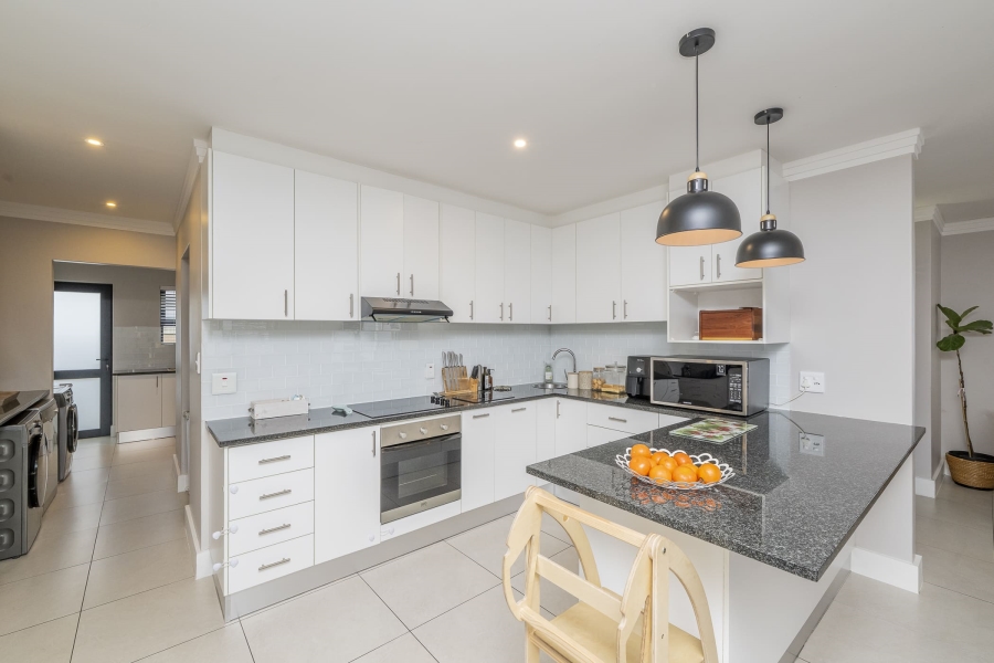 3 Bedroom Property for Sale in Protea Heights Western Cape